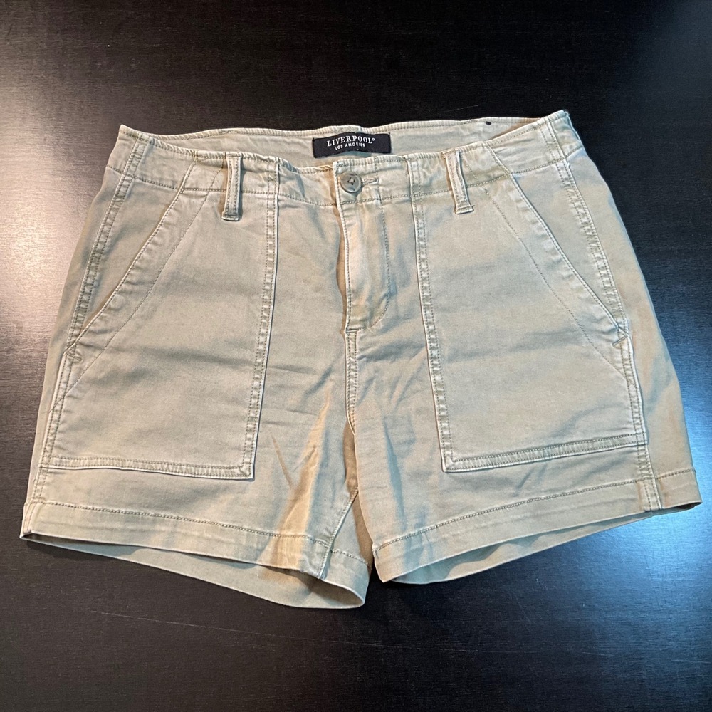 Liverpool Los Angeles Womens Olive Green Utility Walking Shorts‎ Size 32 Waist